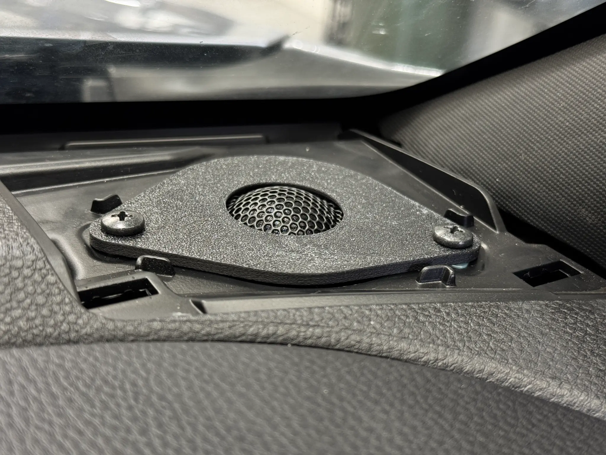 D-Max MU-X tweeter pod installed - closeup view